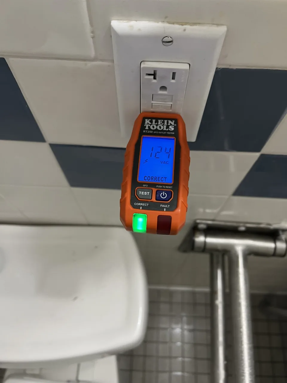 GFCI replacement in Ozone Park, Queens — MP Electric NYC