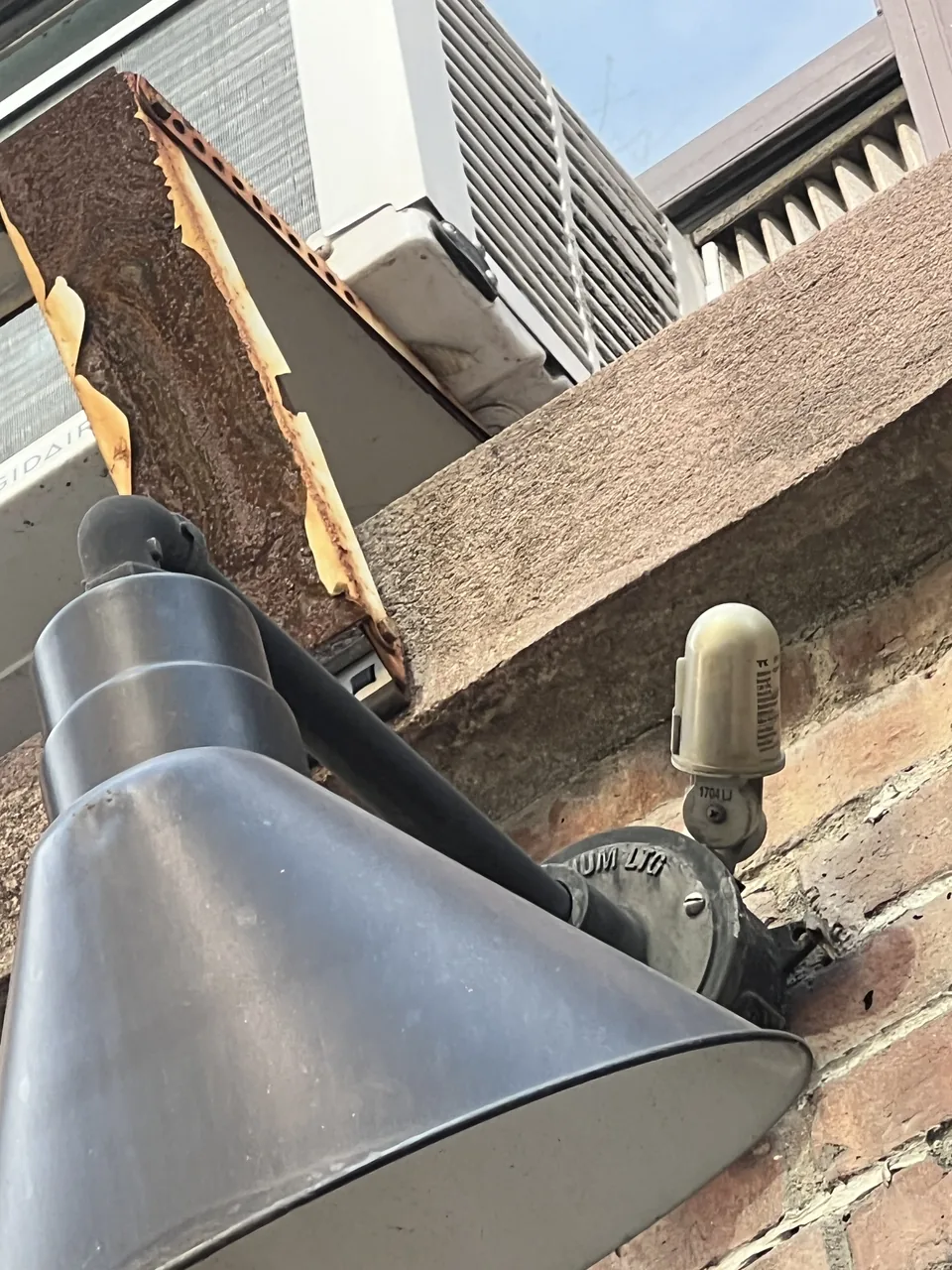Outdoor lighting photocell replacement in Upper West Side, Manhattan — MP Electric NYC